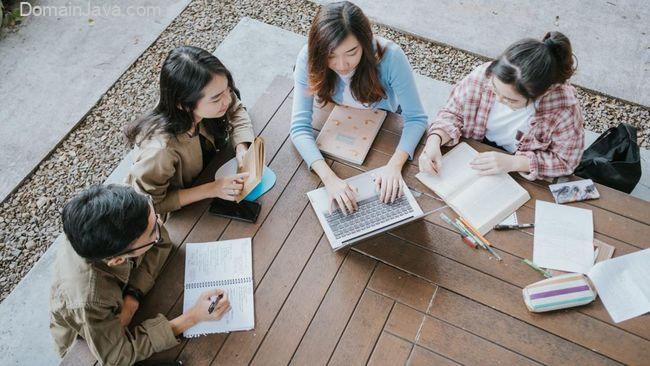 BERIKAN 2 Alasan Politik Hukum Belanda Melaksanakan Dikotomi Sistem Hukum Di Tanah Jajahan Indonesia Serta Berikan 2 Kelebihan Potensi Masyarakat