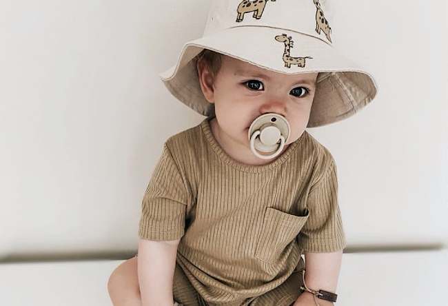 11 OOTD Bayi Laki-laki Baru Lahir, 3 Sampai 12 Bulan yang Lucu