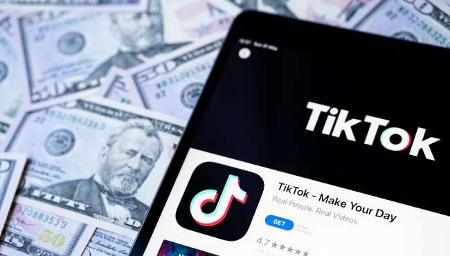 7 Cara Mendapatkan Uang Dari TikTok untuk Pemula, Cuan Terus!