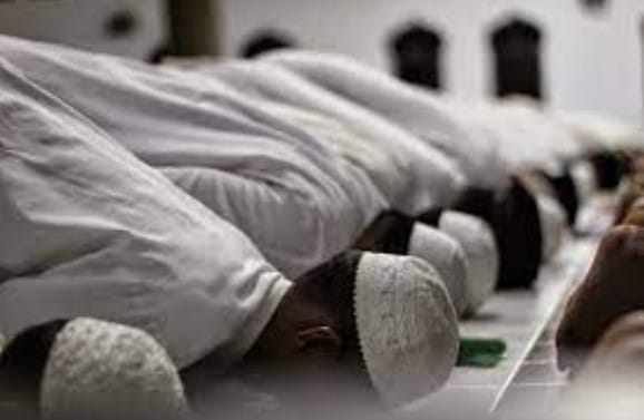 Niat Sholat Dhuha 2, 4, 6 dan 12 Rakaat Berikut Tata Caranya
