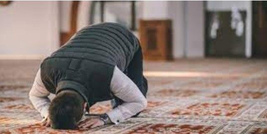 Dalil Tentang Sholat Subuh
