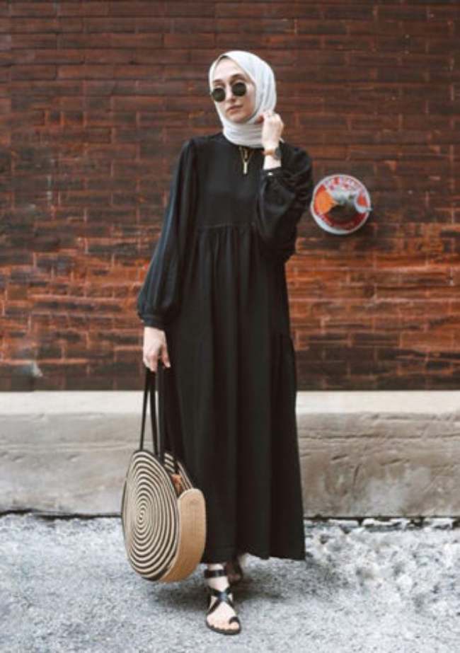 Dress Hitam Polos Lengan Balon