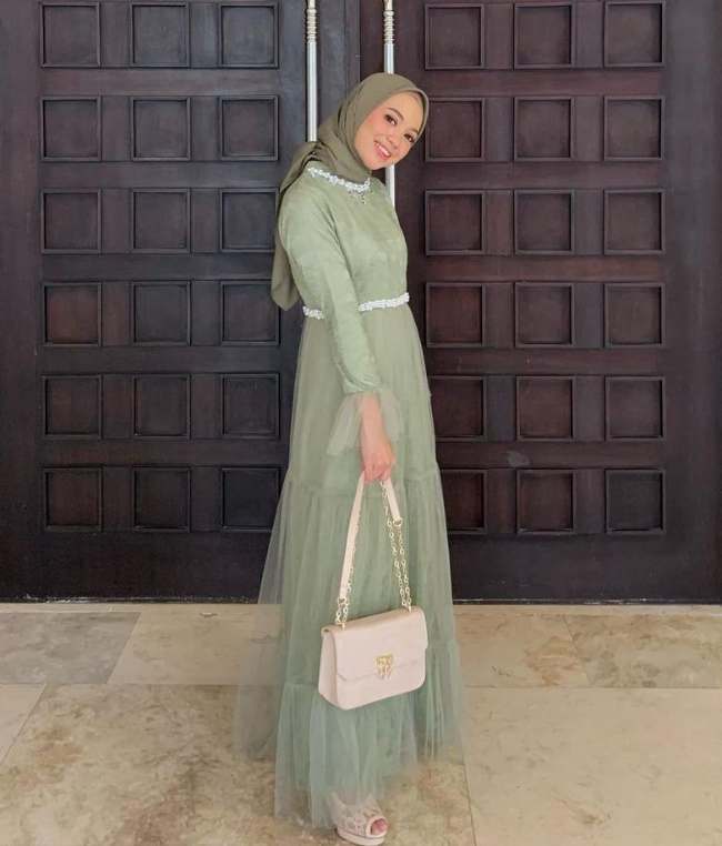 Dress Minimalis Manik Manik