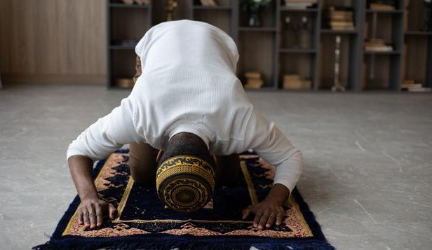Fadilah Melaksanakan Sholat Subuh