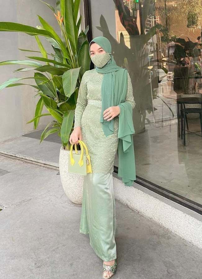 Long Dress Model Mermaid