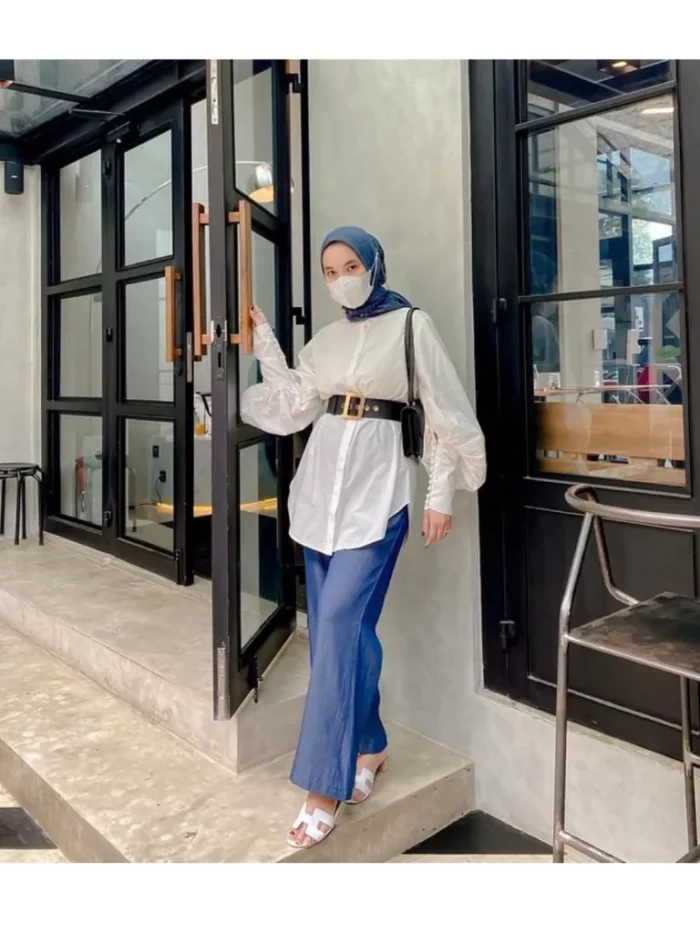 OOTD Kemeja Putih Hijab dengan Belt