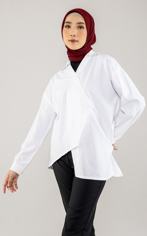 OOTD Kemeja Putih Model Kimono