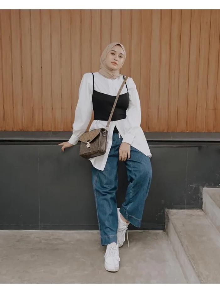 OOTD Kemeja Putih dengan Tank Top
