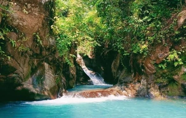 curug leuwi mangrod