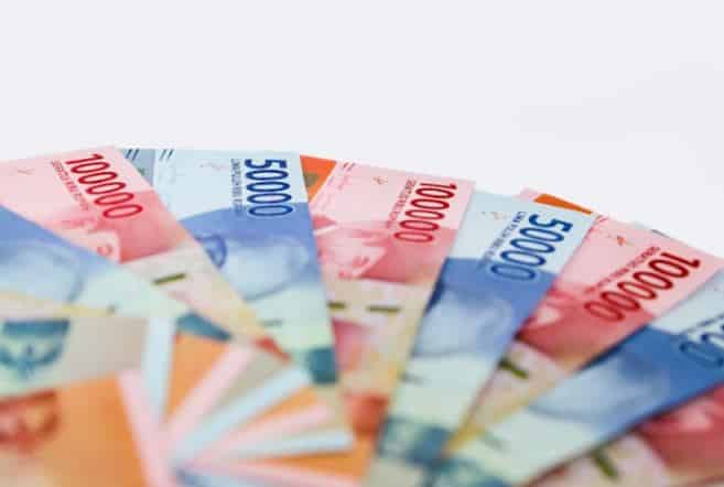 mata uang terendah negara Indonesia
