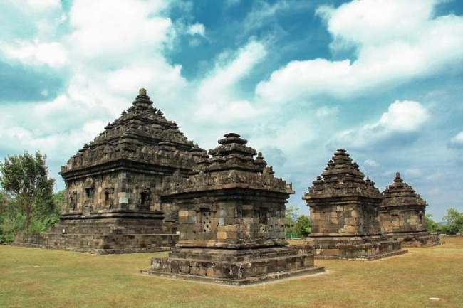 candi-ijo:-daya-tarik-wisata,-lokasi,-jam-buka-&-htm-terbaru