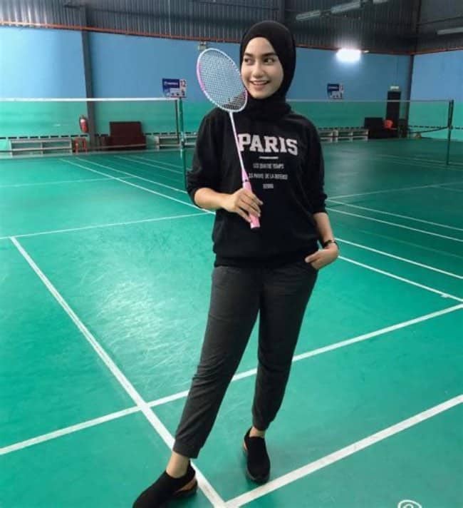 23 11 outfit badminton hijab menutup aurat nyaman dan stylish
