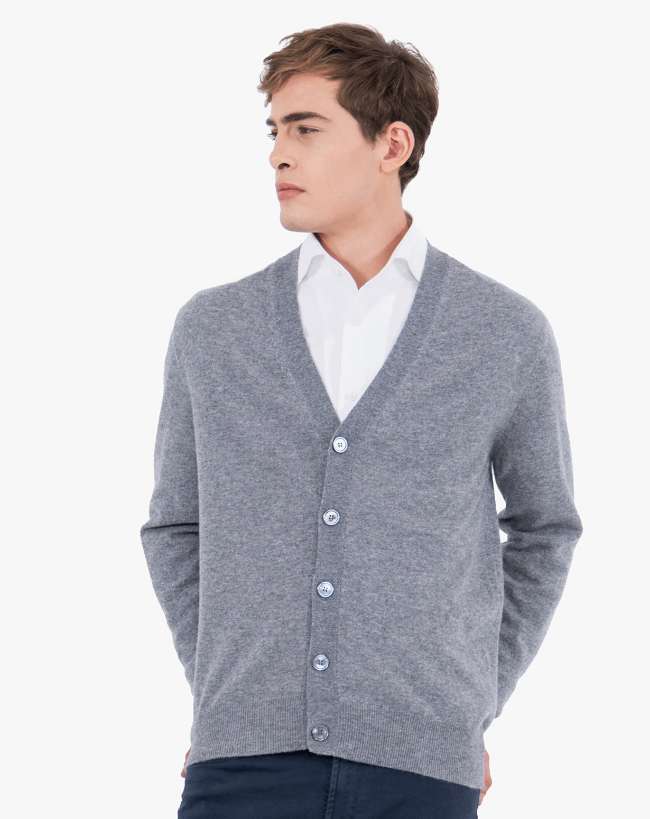 8-ootd-cardigan-pria-hangat-yang-modis-untuk-hangout