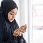 Doa Qunut Subuh Pendek Lengkap Arab, Latin dan Artinya