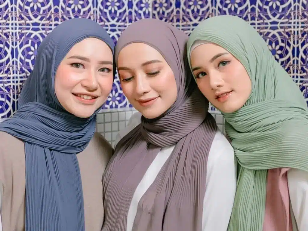 tutorial-hijab-pashmina-menutup-dada-dan-punggung,-syar’i