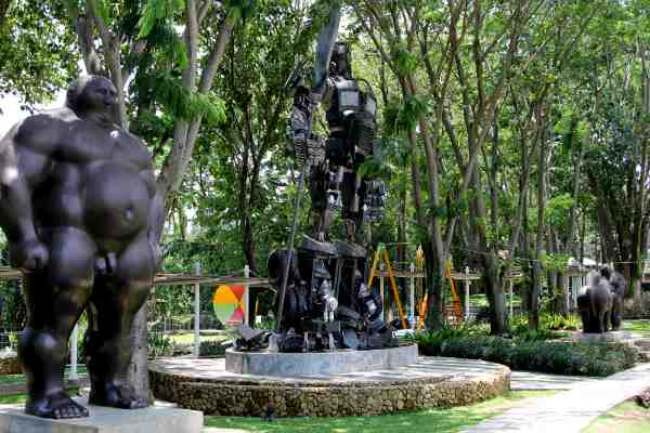 ecoart-park-sentul-city:-htm,-daya-tarik-wisata-dan-lokasi