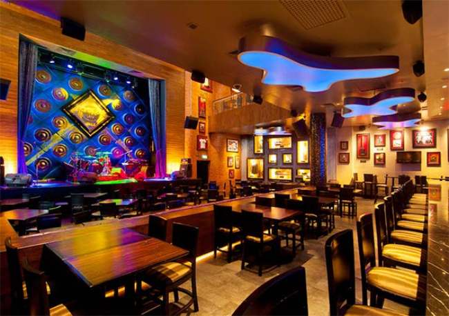 hard-rock-cafe-bali:-info-terbaru-jam-buka-dan-daya-tariknya