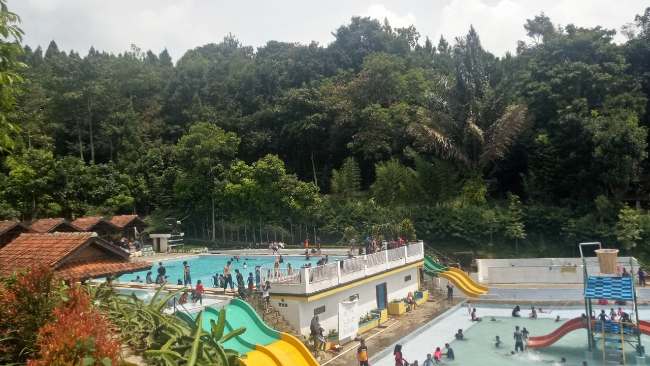 wisata-alam pangjugjugan-sumedang:-htm,-lokasi-&-jam-buka