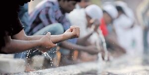 10 Sunnah Wudhu dan Tata Cara Berwudhu dengan Benar