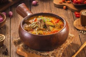 5 Resep Gulai Sapi Termudah yang Enak, Tidak Alot dan Bau Amis!