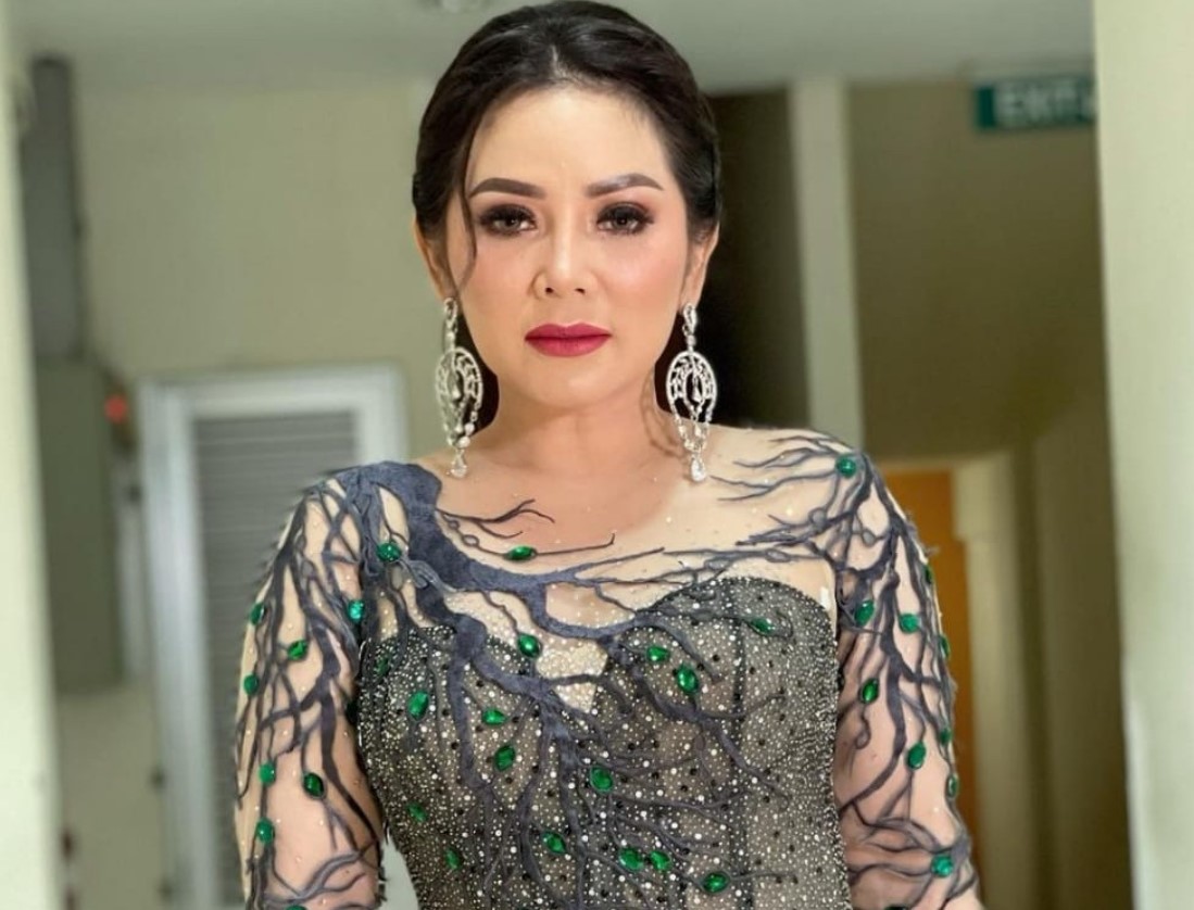 907 lirik lagu dan chord gitar secawan madu kristina