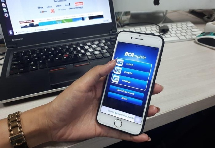 Cara Pinjam Uang di M Banking BCA Mobile