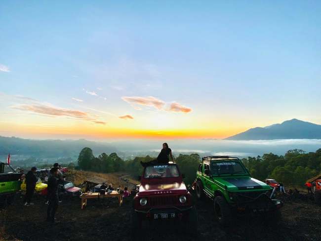 Daya Tarik Kaldera Sunset Hill