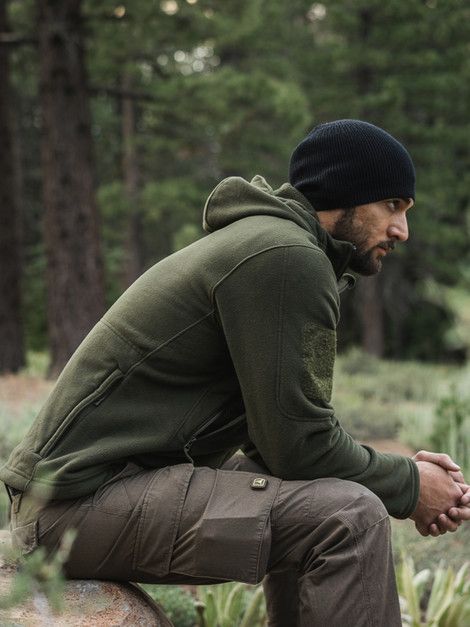 Hoodie dan Celana Cargo