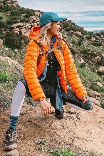 Jaket Puffer dan Celana Legging