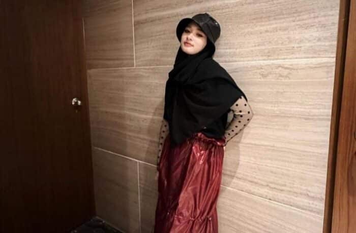 Kombinasi Hijab dan Topi
