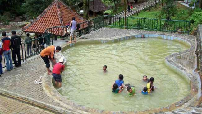 Pemandian Air Panas Ciater