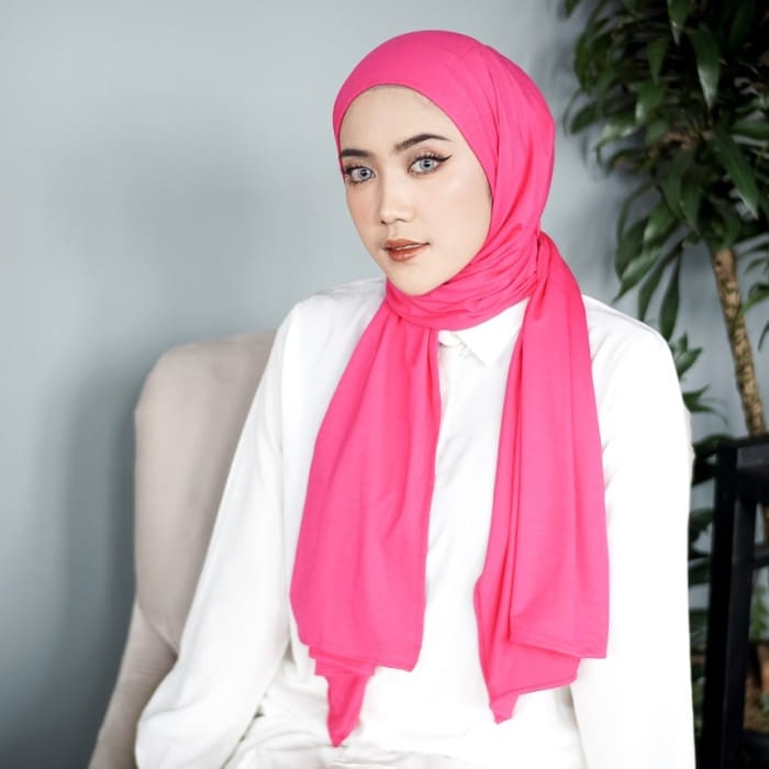 Style Pashmina Kaos Wajah Lonjong