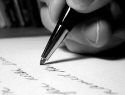 Makna Lagu Playing on My Mind – The 1975