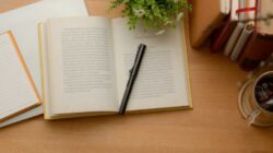 Sebutkan Sesuatu yang Berhubungan dengan Printer